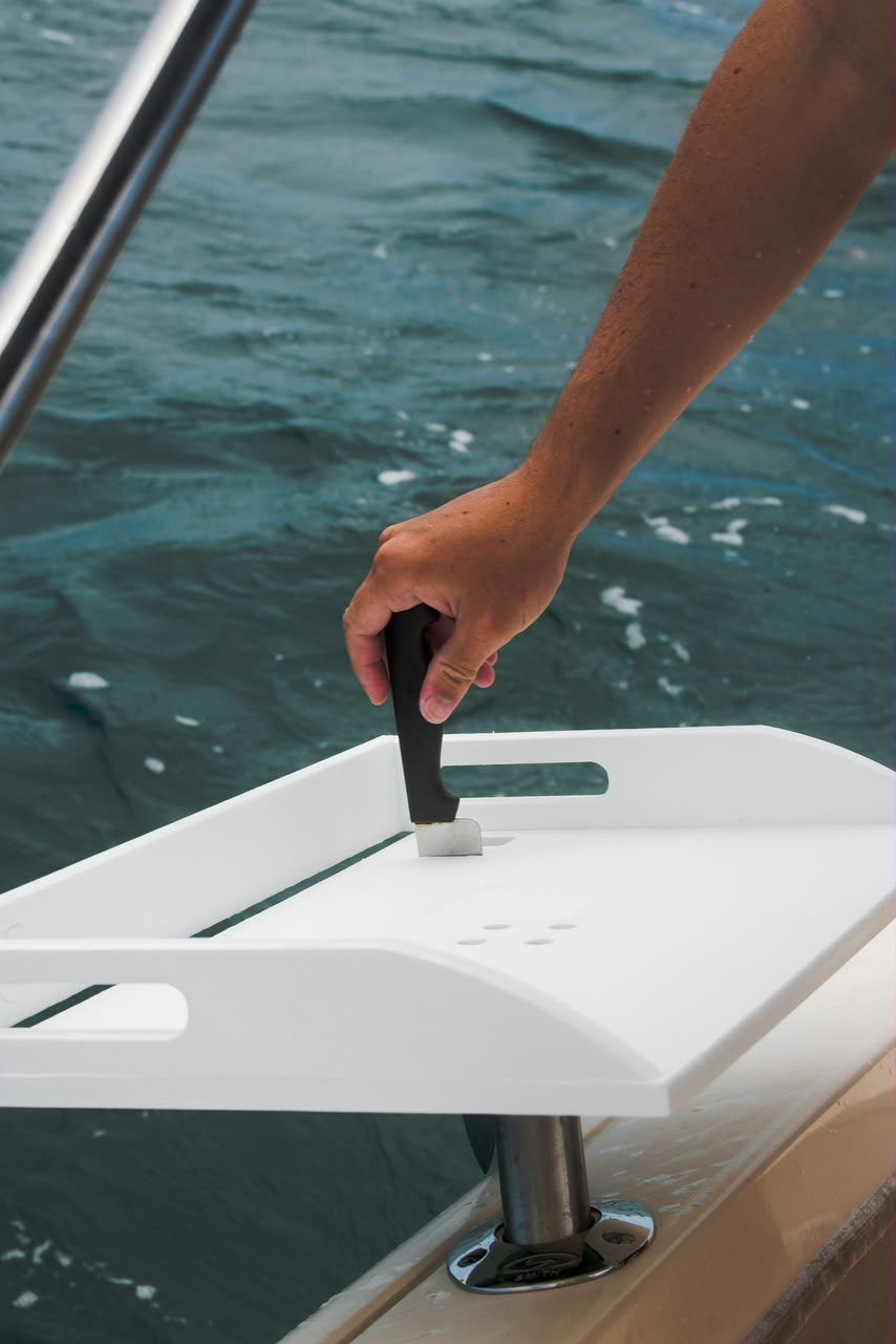 FISHING TABLE